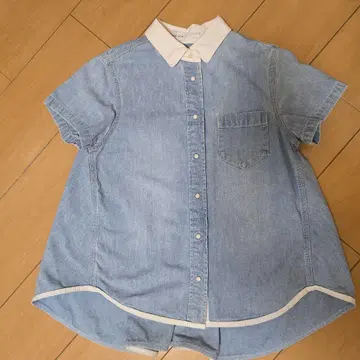 사카이 럭 사카이 럭 데님 백 플레어 반팔 셔츠
