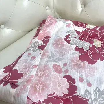 LUSHU 꽃무늬 유카타 핑크 계열 화려한 벚꽃