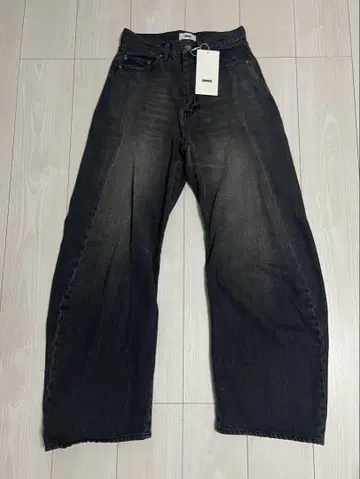 SINSS 배기 실루엣 커브 데님 블랙 신스 XS