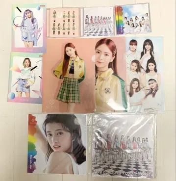 NiziU CD 세트 포스터, 클리어 파일 포함