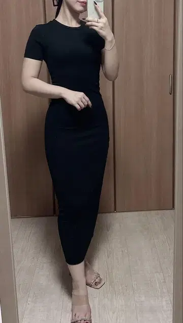 ZARA 자라 새상품급 블랙 타이트 원피스 롱 원피스 신축성 있음 s