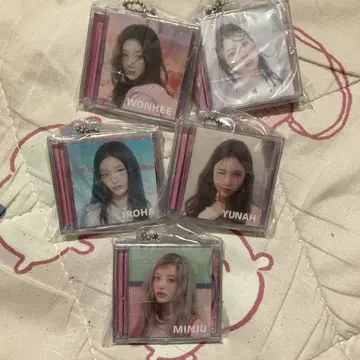 ILLIT 미니 CD 컬렉션 가챠 전 5종 전종 컴플리트 미사용 새상품