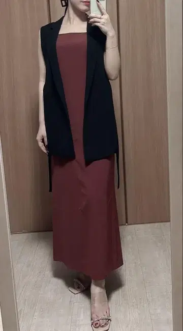 Discoat 디스코트 버건디 슬리브리스 원피스 M 플레어