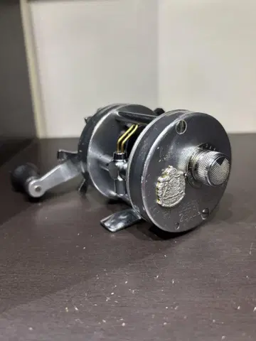 ABU Ambassadeur 2500C 베이트 릴