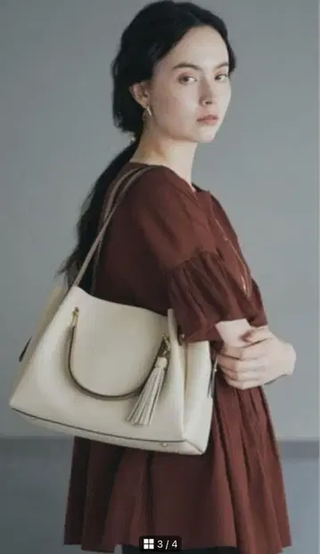 어반 리서치 도어스 코튼 보일 프릴 슬리브 블라우스