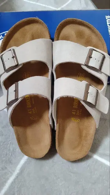 버켄스탁 샌들