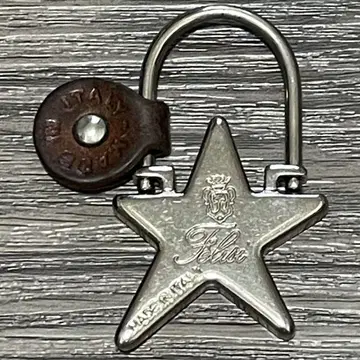 비교 새상품급 Felisi 스타 메탈 키링 이탈리아제 가죽 장식 별 모양