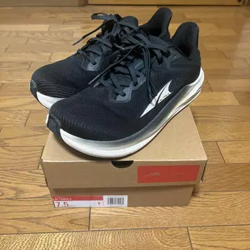 ALTRA TORIN8 25.5cm 가로 길이 노멀