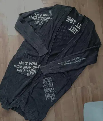 로저 앤 로우 가디건 블랙