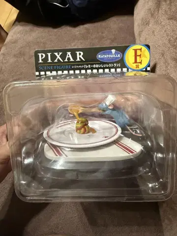 PIXAR happy 쿠지 레미의 맛있는 레스토랑