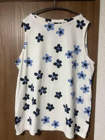 마리메코 유니클로 꽃무늬 슬리브리스 3XL