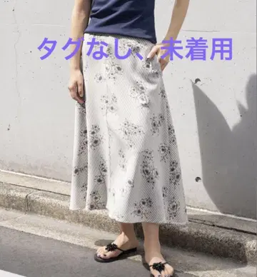 lENA 스트라이프 플라워 스커트 34