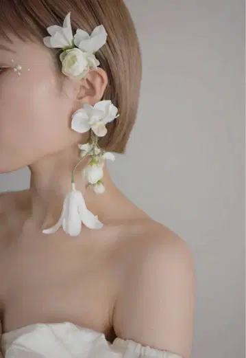 플라워 이어 커프 sassy. flower ear cuff