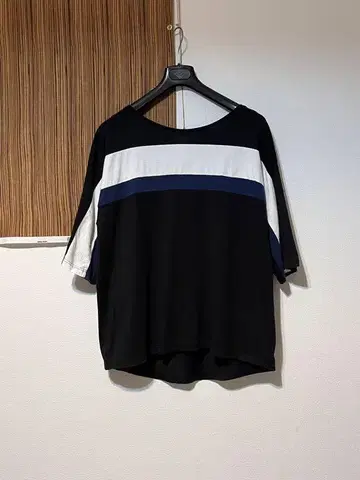 houseofveryisland's 보트넥 티셔츠