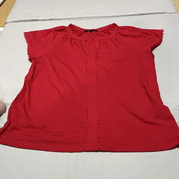 타미힐피거 프릴 레드 티셔츠 L 사이즈