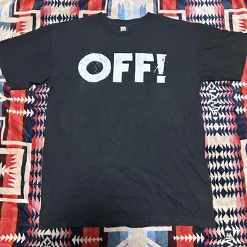 OFF! 블랙 티셔츠 M 사이즈