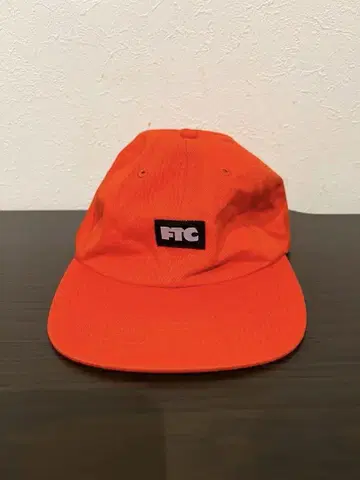 FTC SMALL LOGO 6PANEL 캡 오렌지