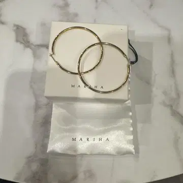 MARIHA 골드 후프 귀걸이