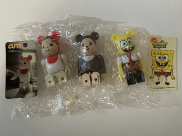 BE@RBRICK 베어브릭 스펀지밥, 몬치치, 빨간 망토 3종 세트