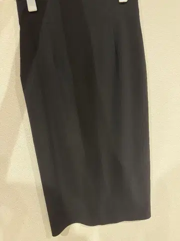 노블 타이트 스커트