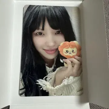 i-dle 트레이딩 카드 팝업 스토어 랜덤 혜택 즉시 구매 가능