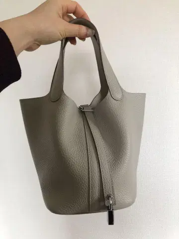 4U 패션 큐브 백 PM 펄 그레이