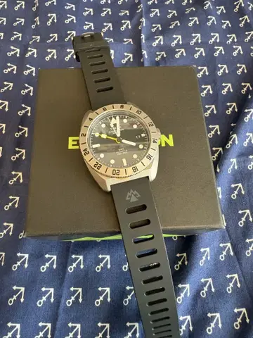 TIMEX 타이맥스 익스페디션 노스 GMT TW2W53000