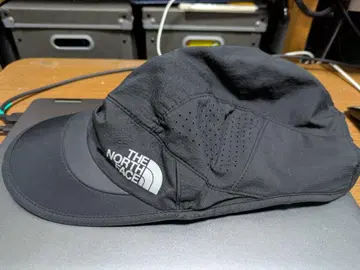 THE NORTH FACE 블랙 스와로 테일 캡 L