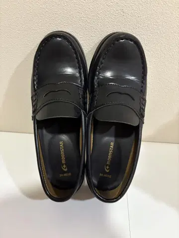 거의 새상품 문스타 여성용 로퍼 24cm