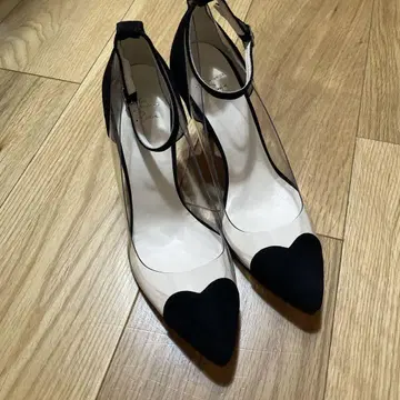 리카 콜라보 스웨이드 펌프스 24cm