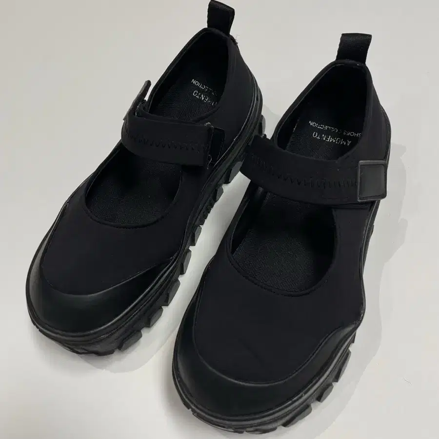 ○amomento○Vibram Mary Jane○23.5〜24.5○ AMOMENTO-Black-Vibram-Mary-