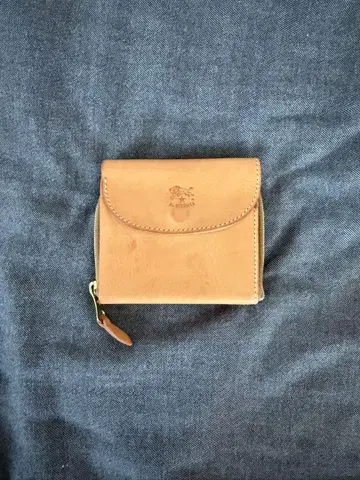 새상품급 IL BISONTE WALLET 5452300240 누메