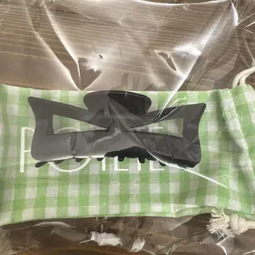 Potete 리본 헤어 클립 블랙
