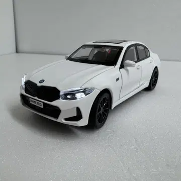 BMW 320i 3 시리즈 다이캐스트 미니카 1/32 화이트