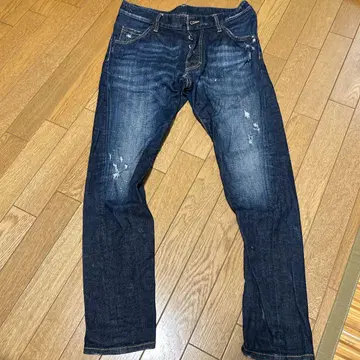 DSQUARED2 데미지 가공 데님 팬츠