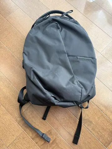 Able Carry Thirteen Daybag 수납 가방 포함
