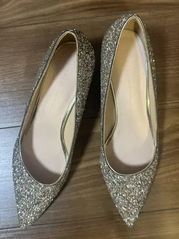 글리터 실버 스틸레토 신발