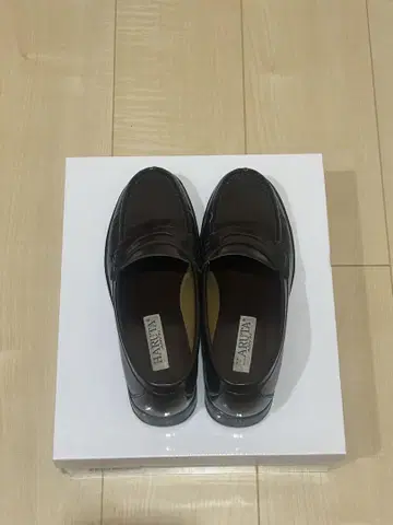 HARUTA 다크 브라운 로퍼