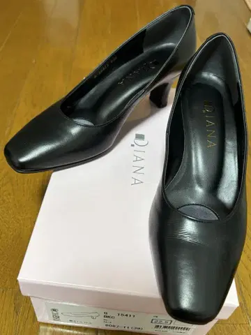 Diana 블랙 펌프스 22.5cm
