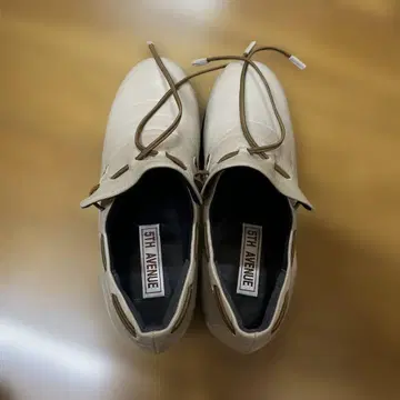 7월 9일 오전까지 판매 22.5cm EEEE 베이지 5TH AVENUE