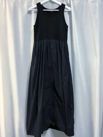emmi atelier 슬리브리스 롱 원피스 블랙 사이즈 1