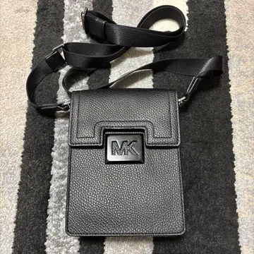 마이클코어스 숄더백 미니 가죽 MK 블랙