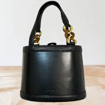 웅가로 ungaro 천연 가죽 베니티 백 블랙