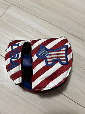 SCOTTY CAMERON 말렛 헤드 커버 조니 레이서 leash