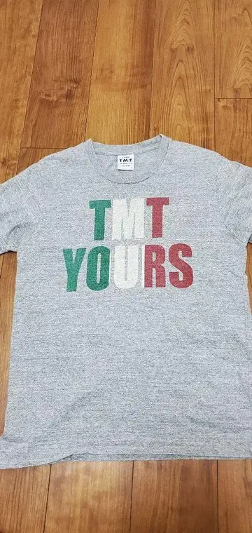 TMT 티셔츠.