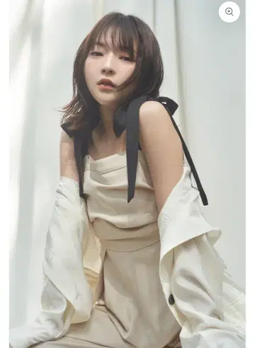 불균형 리본 어깨 조합