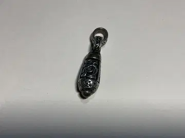 van amburg leathers 펜던트