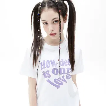 러브이즈트루 티셔츠