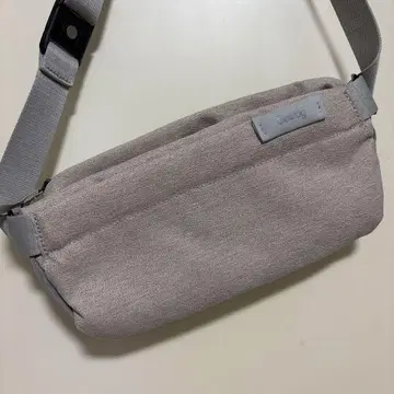 Bellroy Sling Mini Saltbush (베이지)
