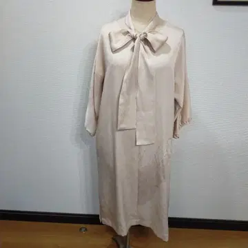 부착 리메이크 심플 퍼프 슬리브 원피스 샴페인 베이지 핸드메이드